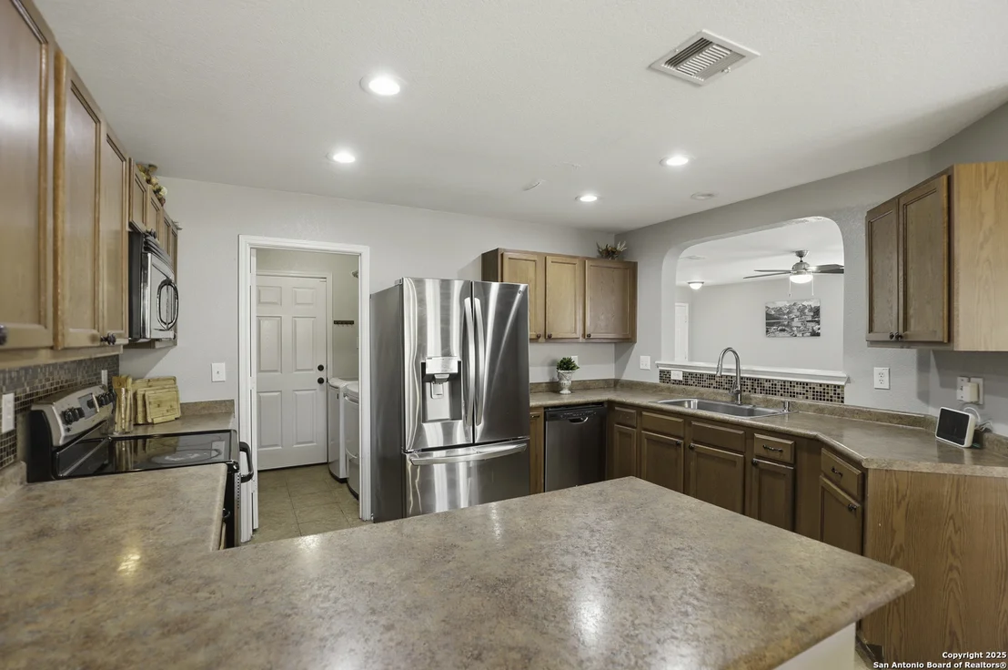 Photo of 11047 Barclay Point