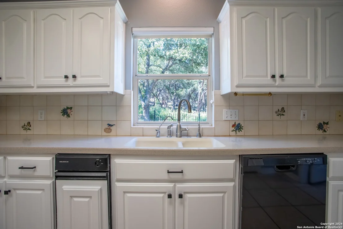 Photo of 981 Brookside