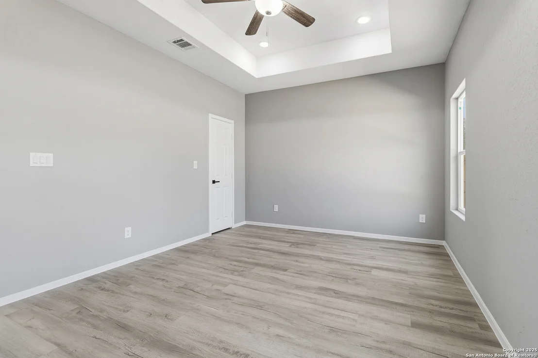 Photo of 5819 Mayo