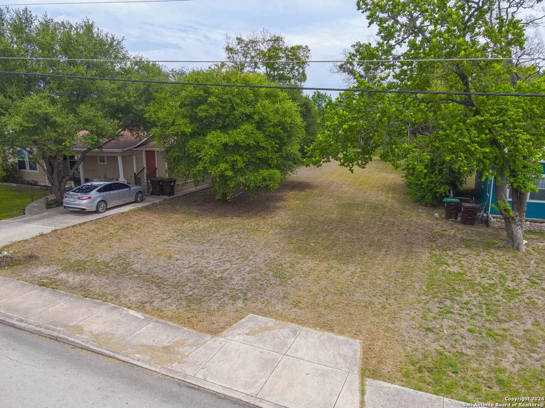 Photo of 210 CONCORD PL