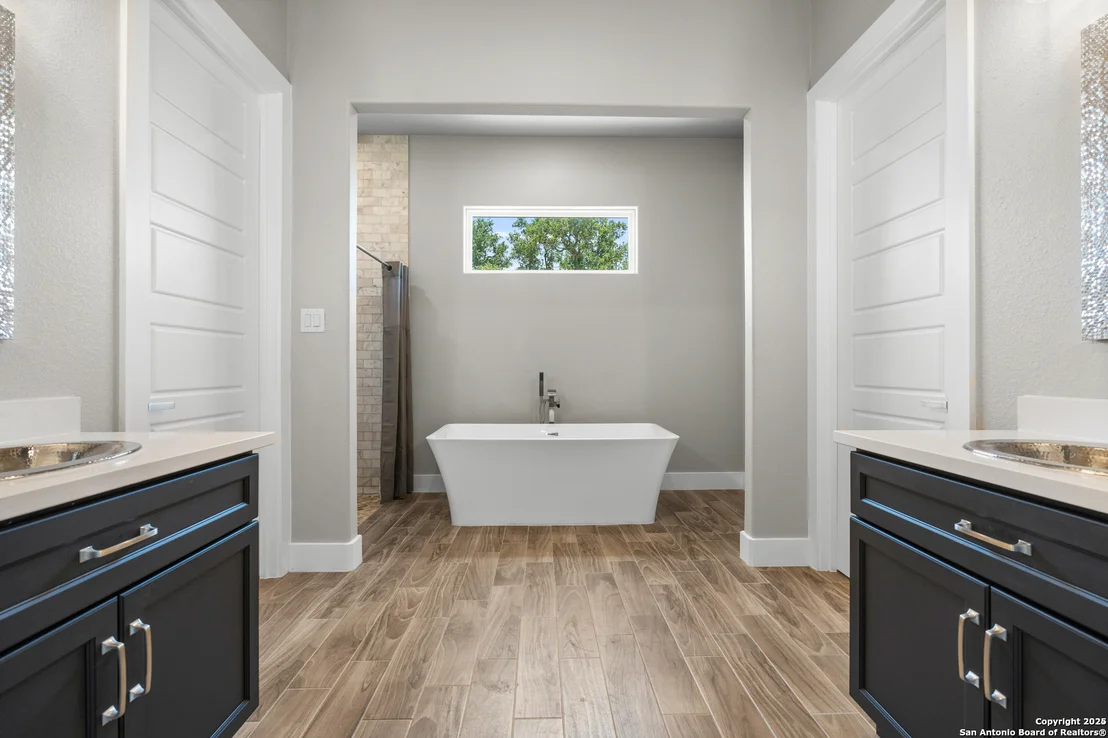 Photo of 250 Private Road 2775