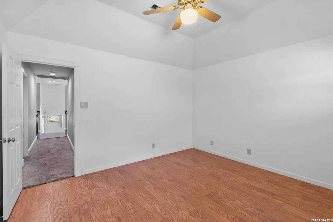 Photo of 16422 Pemcanyon