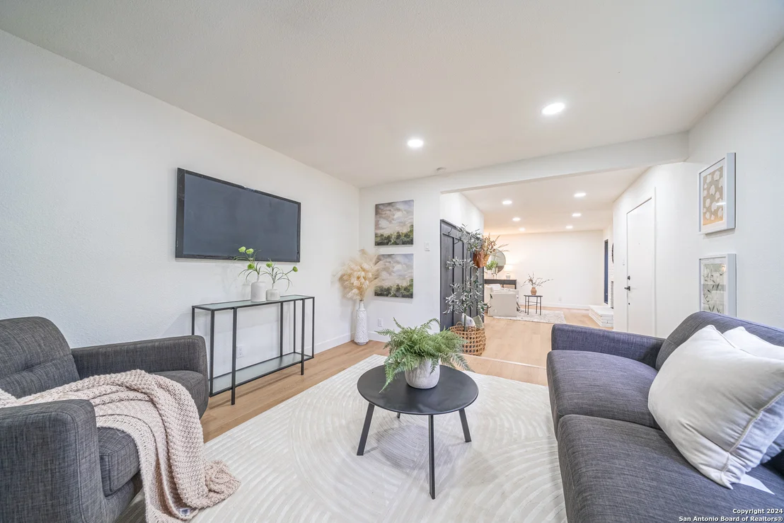 Photo of 3127 COLONY DR