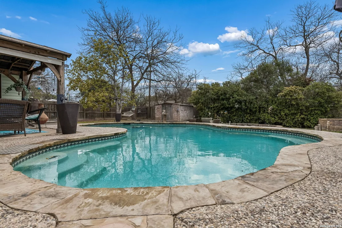 Photo of 218 Whispering Oaks