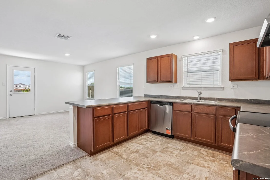 Photo of 4806 BROADSIDE AVENUE