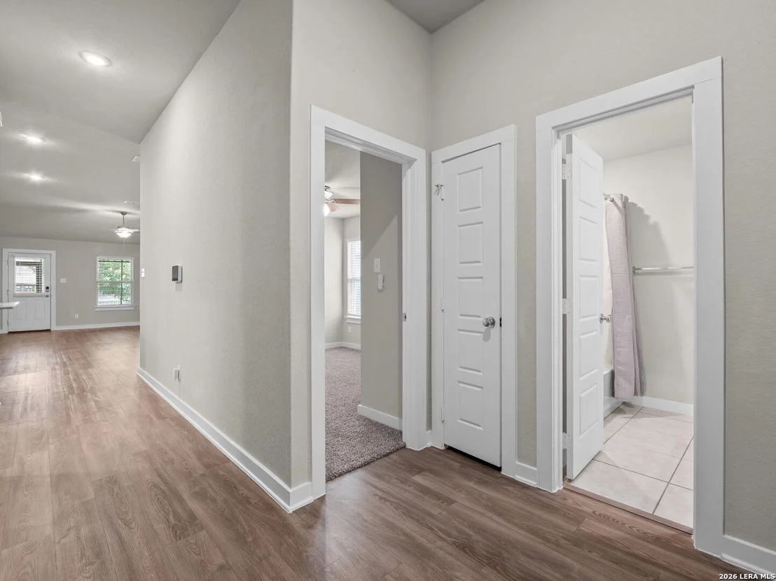 Photo of 3232 Field Thistle