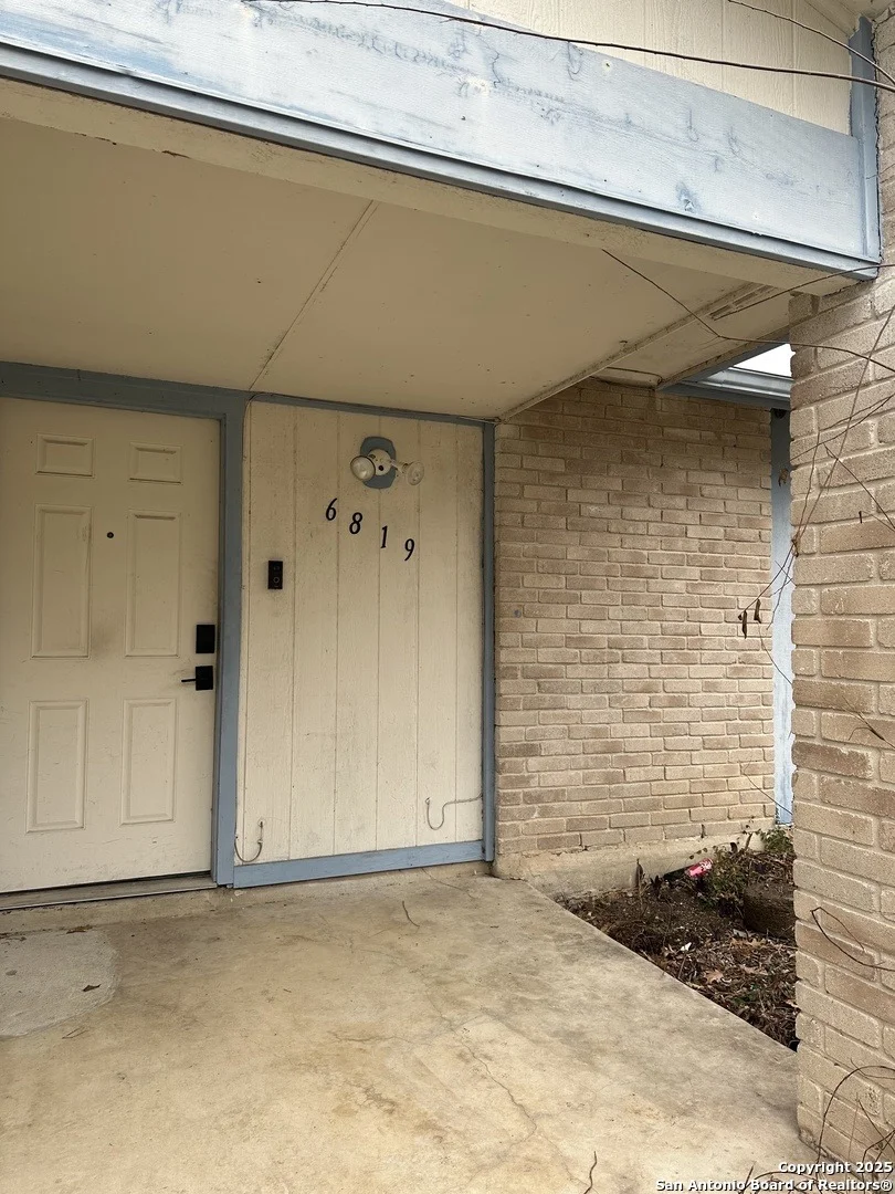 Photo of 6819 LAGUNA NORTE