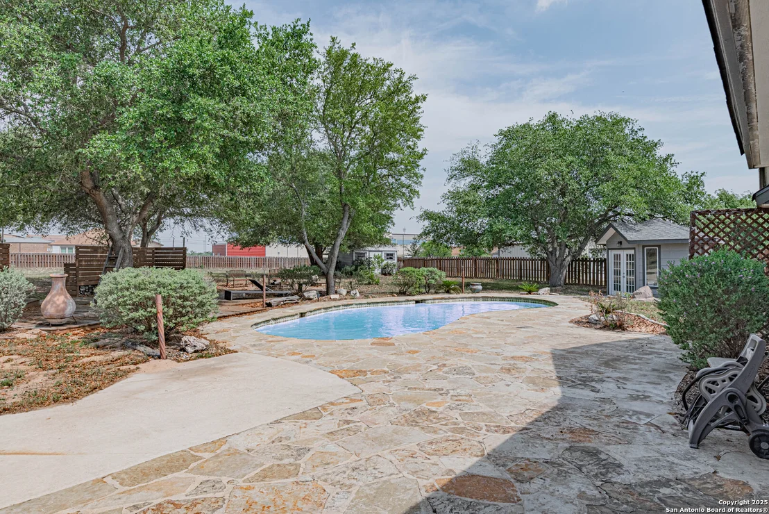 Photo of 433 Bear Gardens