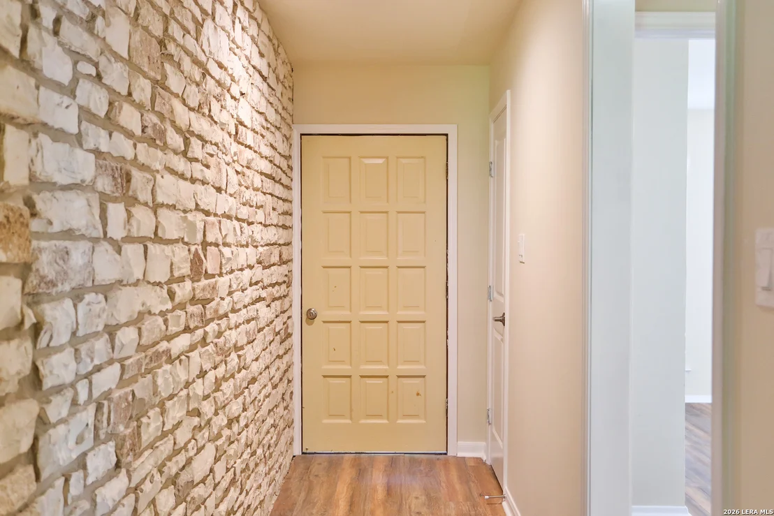Photo of 131 CREEKSIDE DR