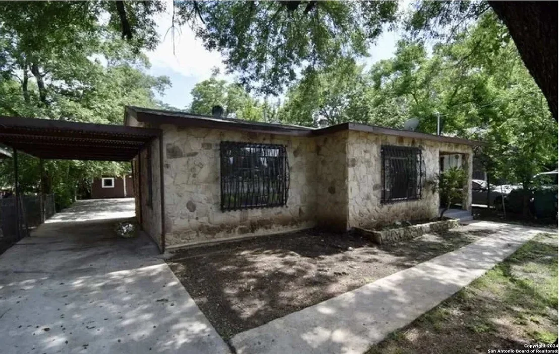 Photo of 102 BUNDY