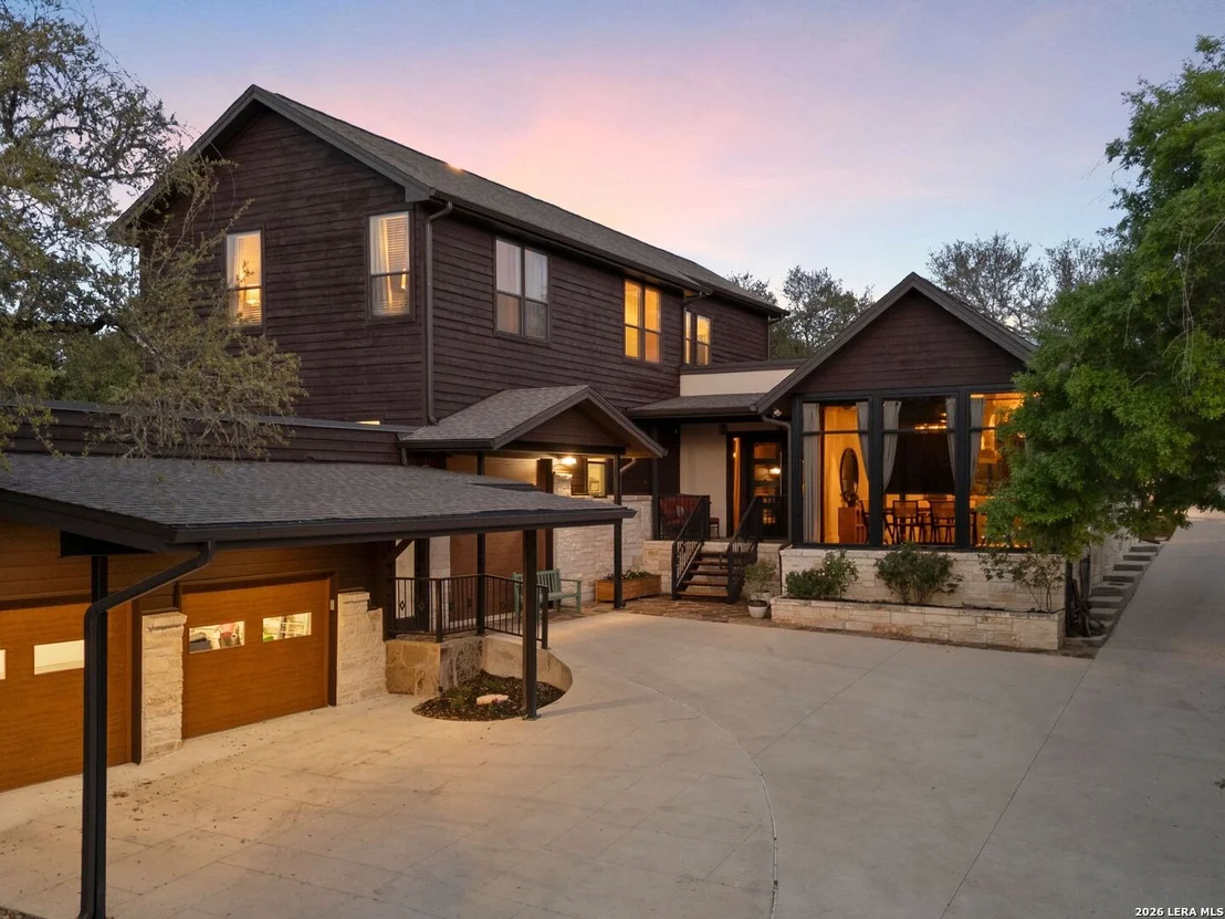 Photo of 1146 VICTORIA LN