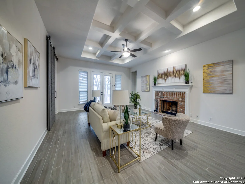 Photo of 1133 LIMESTONE WAY