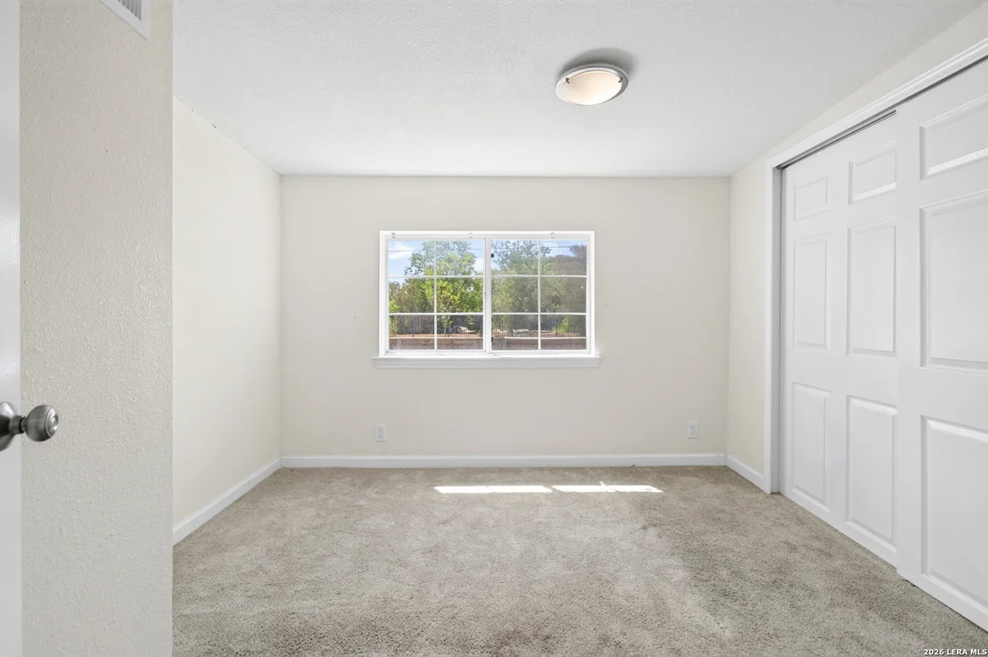 Photo of 363 W ANSLEY BLVD