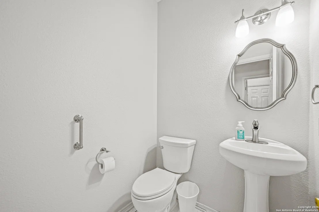 Photo of 11822 Queenston
