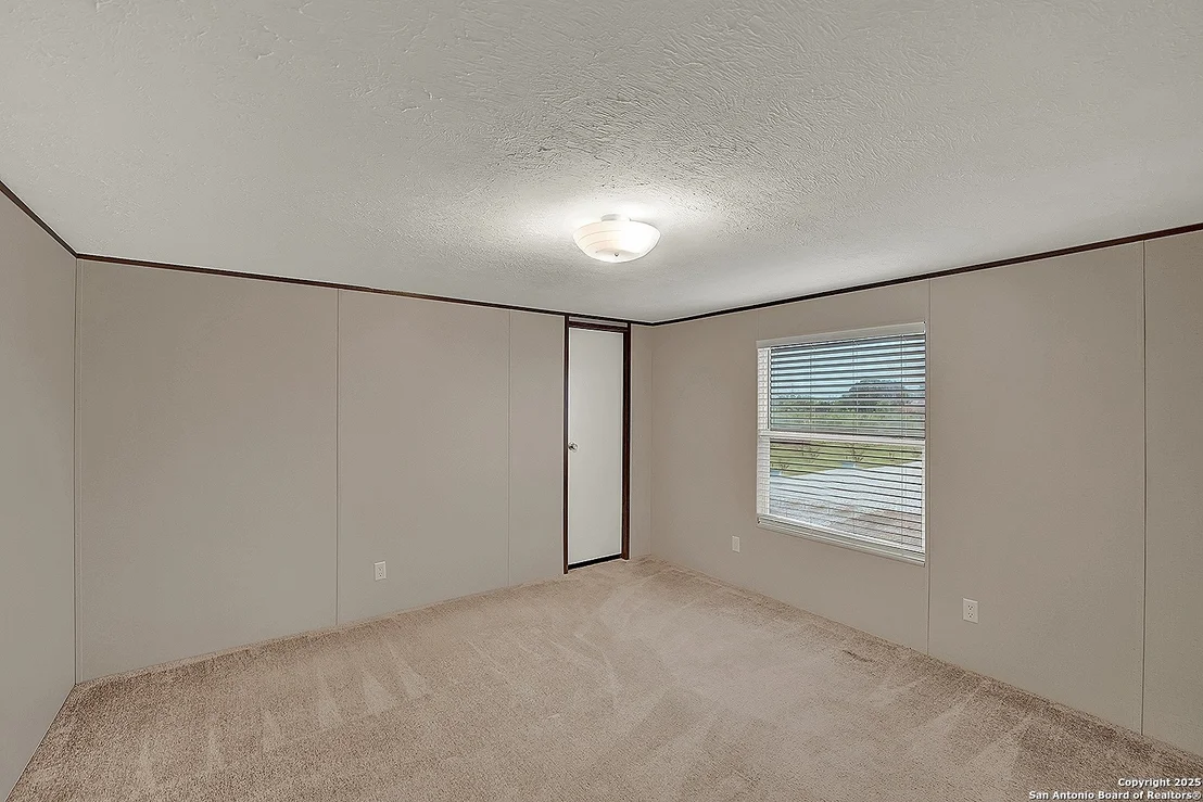 Photo of 1640 WOSNIG RD