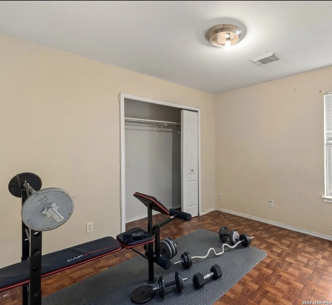 Photo of 1427 Kingsbridge