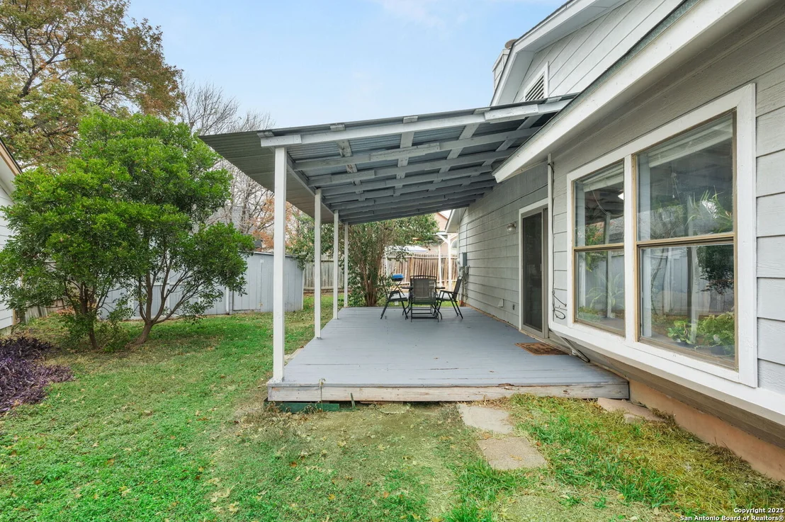 Photo of 9407 VALLEY MOSS
