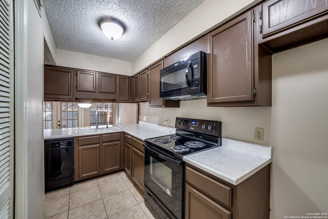 Photo of Unit 31 at 8611 Datapoint Dr