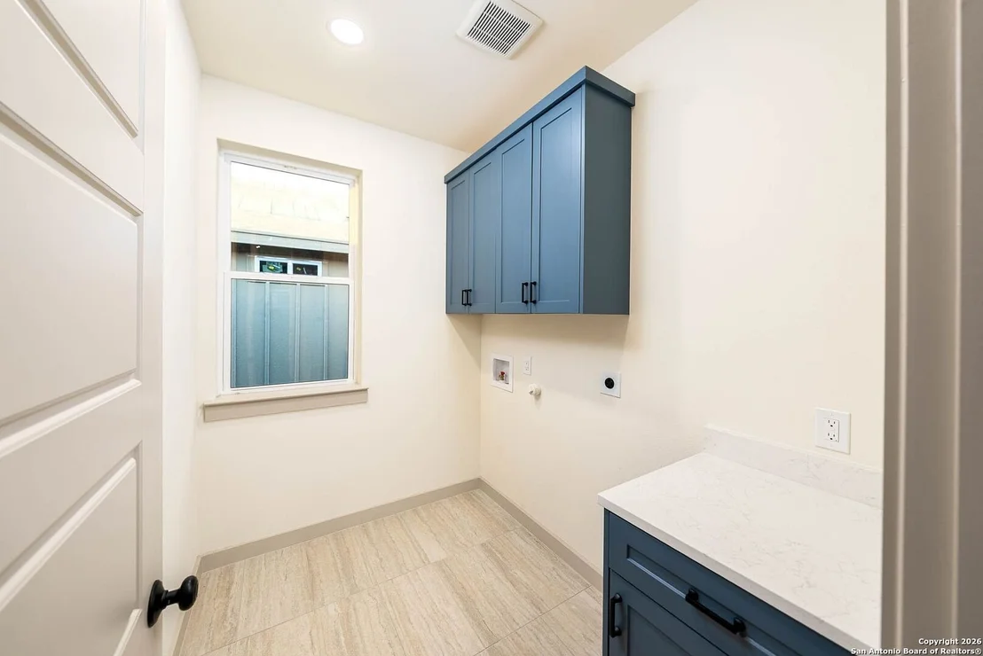 Photo of 118 San Antonio Blvd