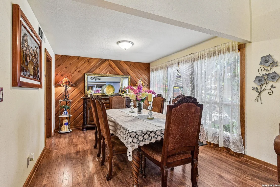 Photo of 15519 Long Creek