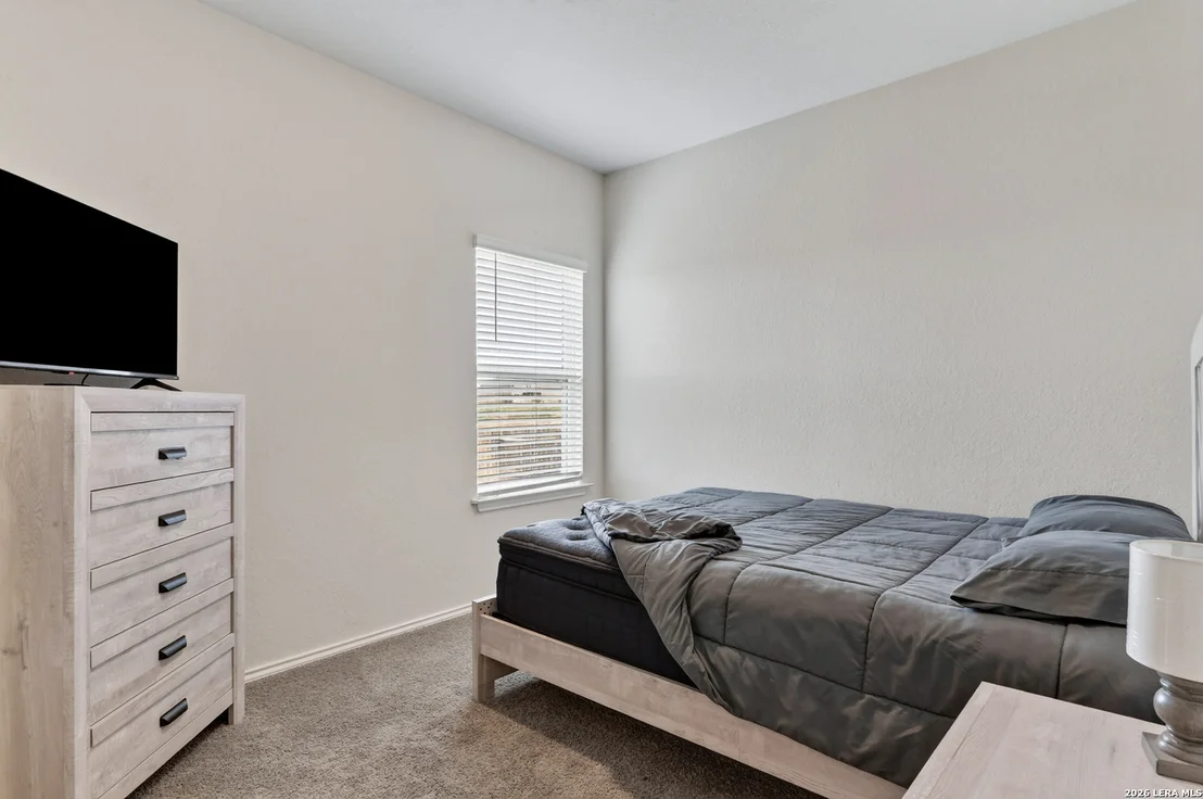 Photo of 469 MIDDLE GREEN LOOP