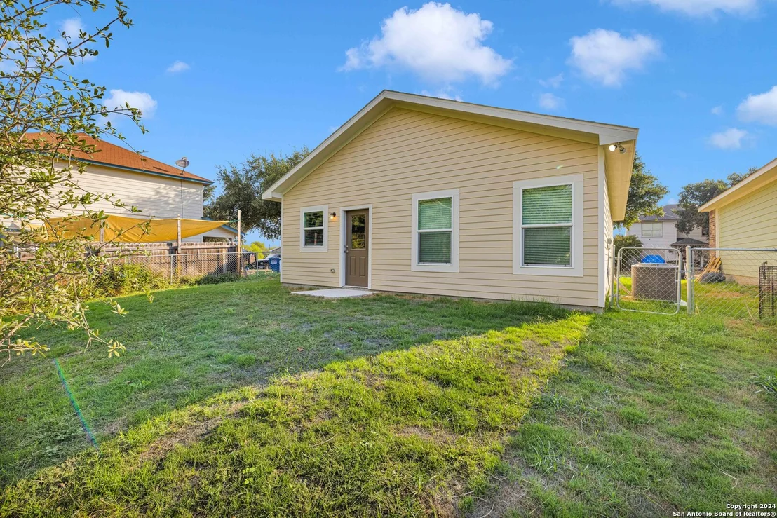 Photo of 507 PRECIOUS DR