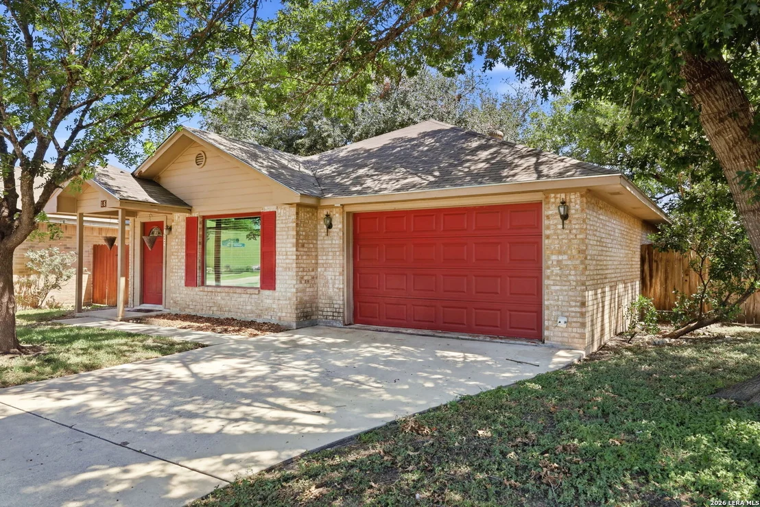 Photo of 15 SHADOW CIR