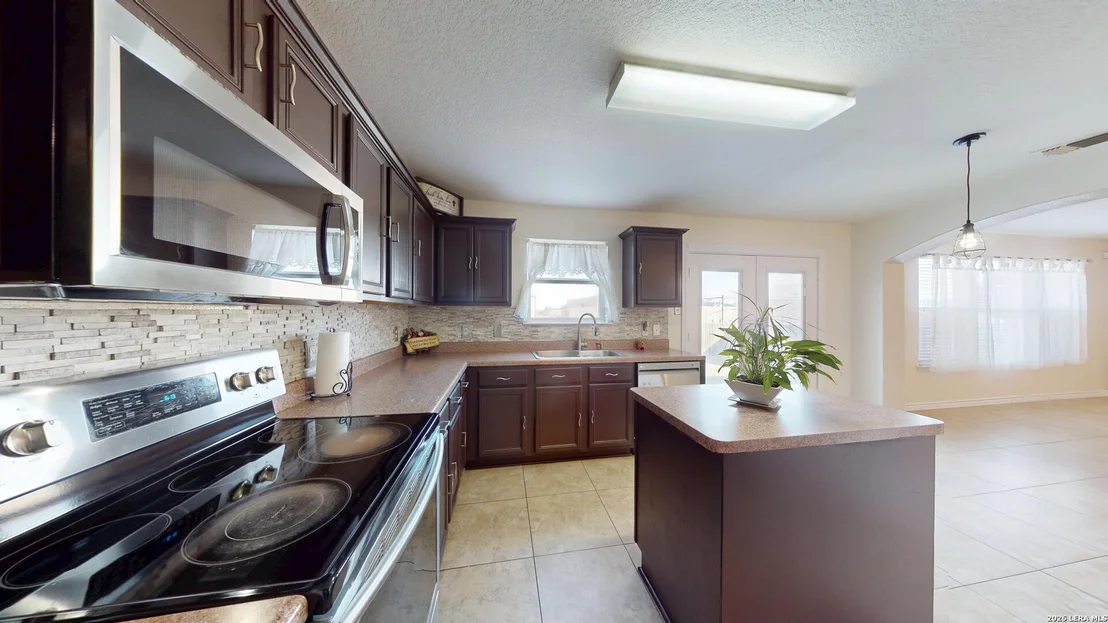Photo of 147 WOODSTONE LOOP