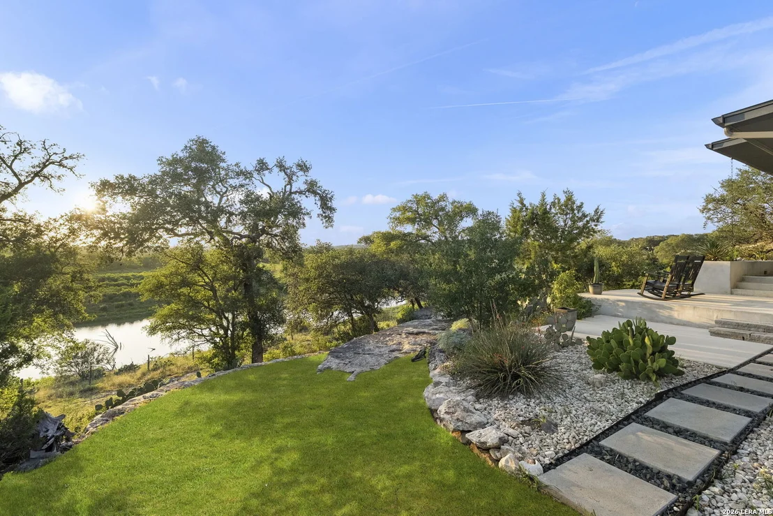 Photo of 352 Arthur Ct