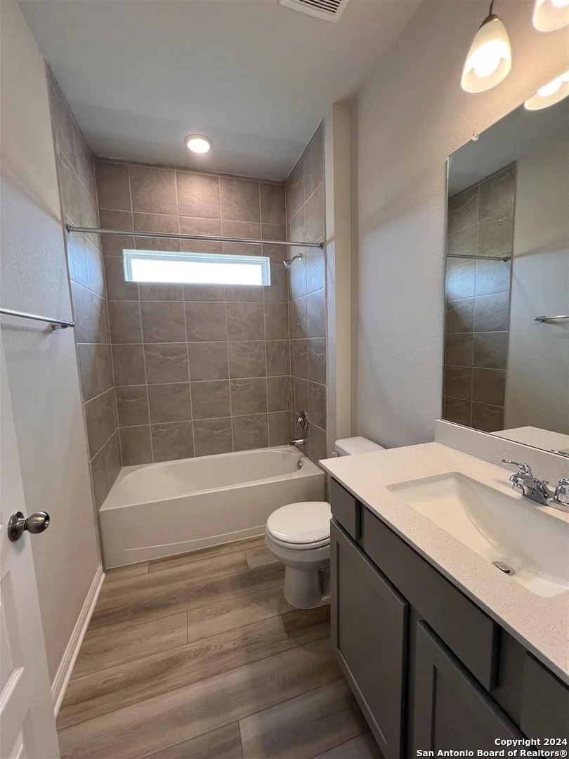 Photo of 360 Yellowstone Drive