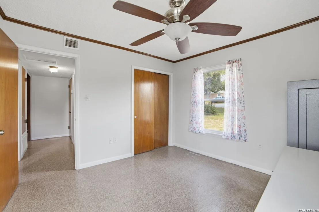 Photo of 225 LOWER LACOSTE RD