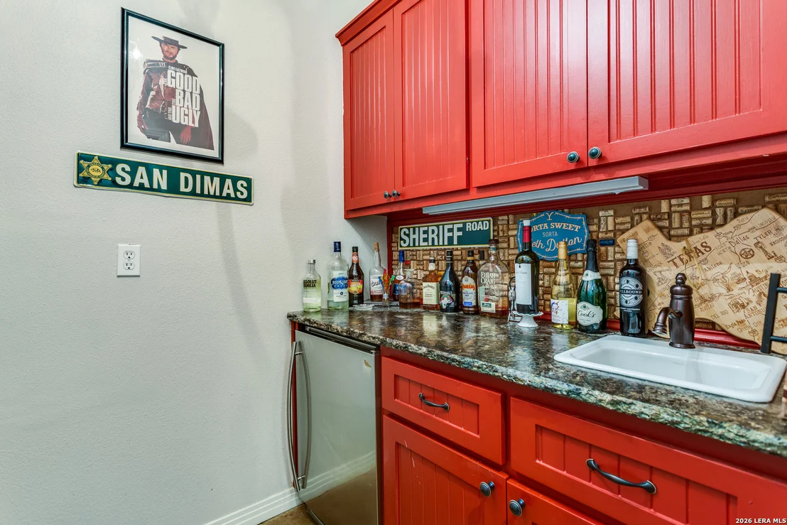 Photo of 106 RIVER MOUNTAIN DR