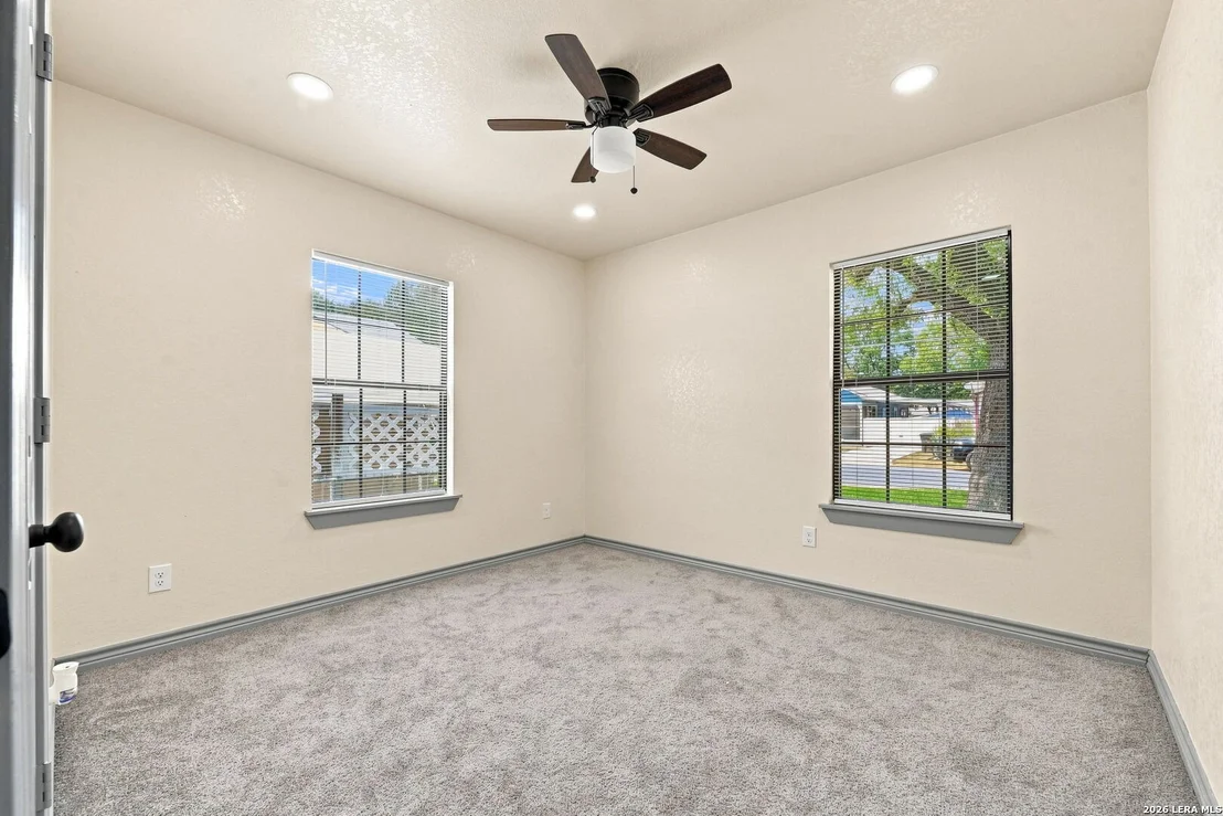Photo of 2410 Lee Hall