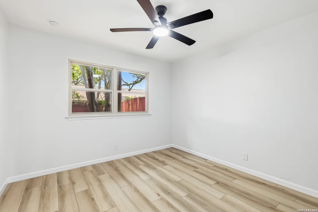Photo of 110 CRYSTAL CYN
