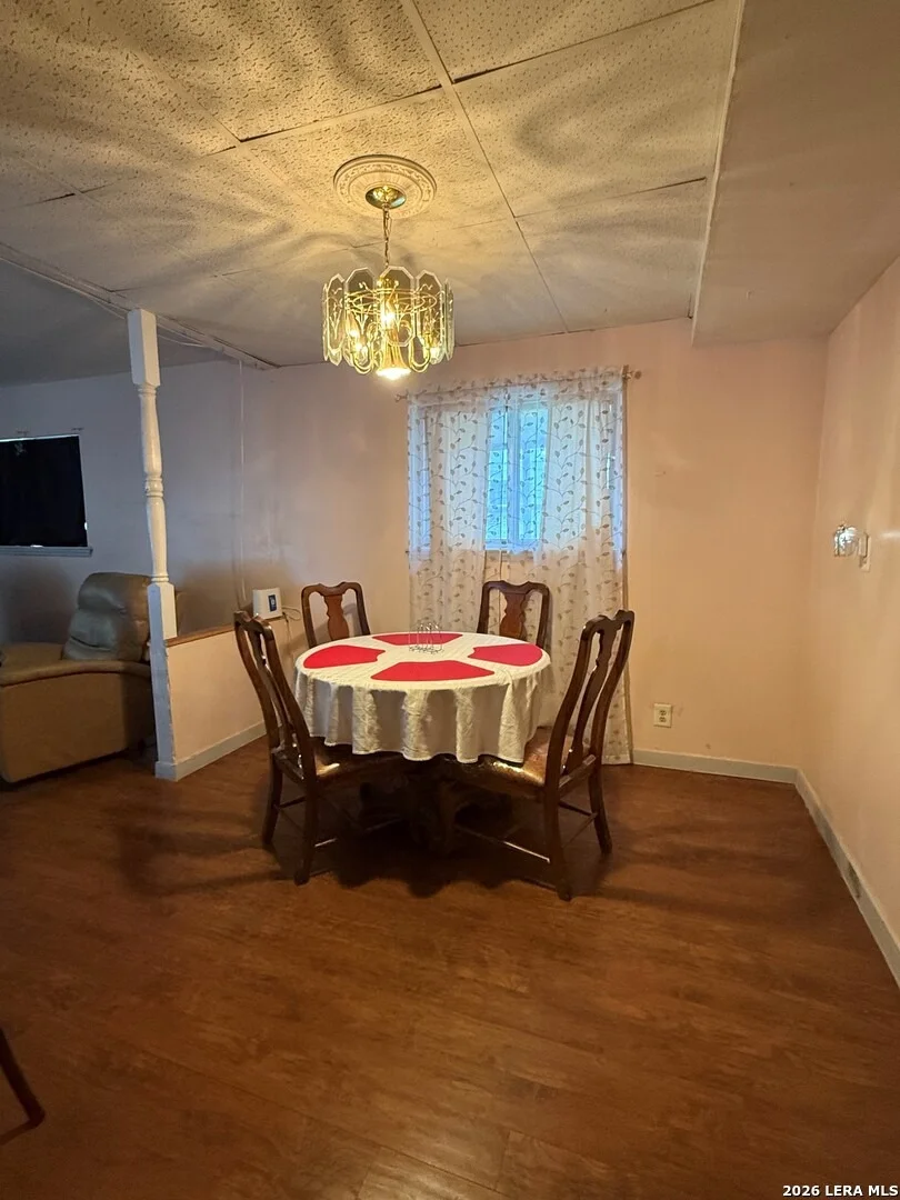 Photo of 6007 STONYBROOK DR