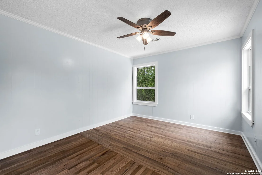 Photo of 131 New Haven