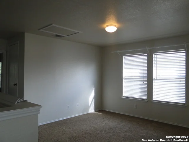 Photo of 421 Hampton Cove
