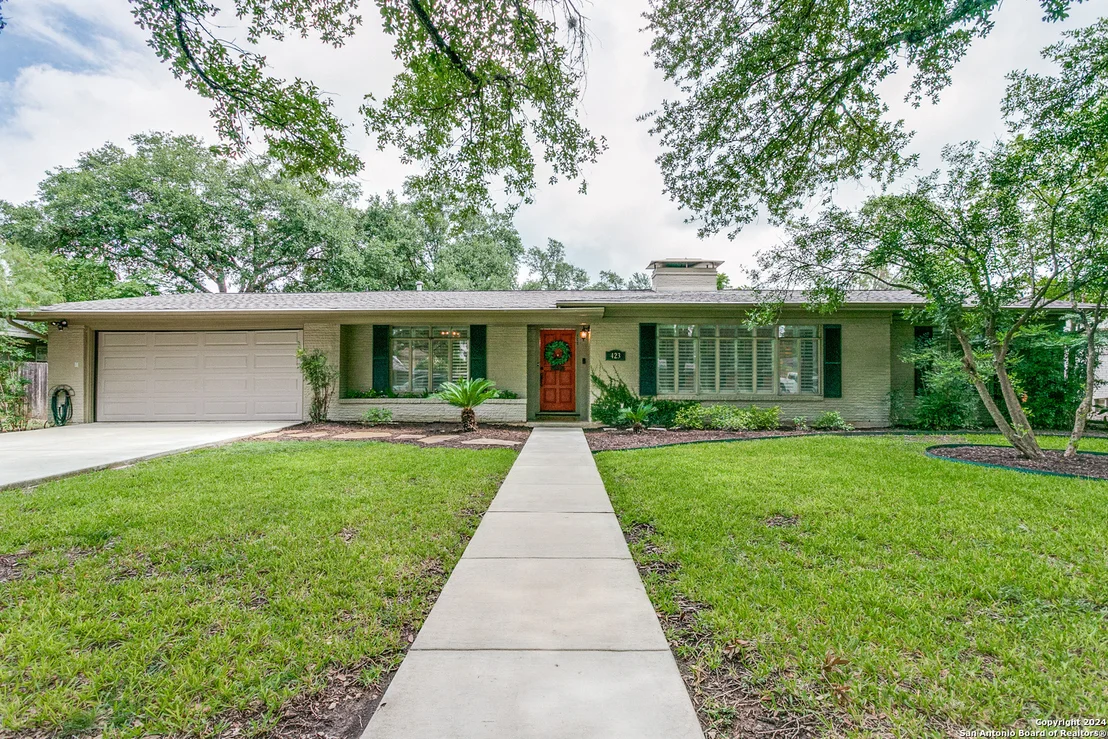 Photo of 423 NORTHRIDGE DR