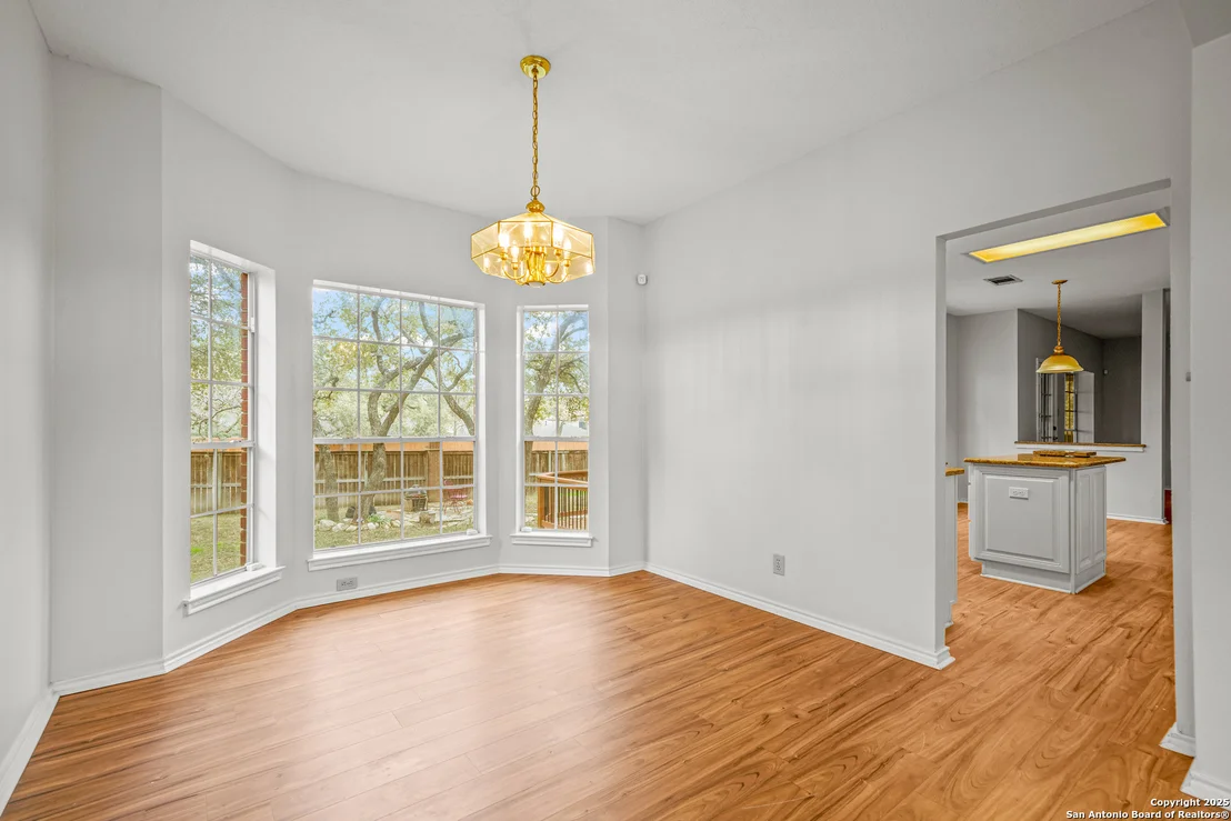 Photo of 11822 Queenston