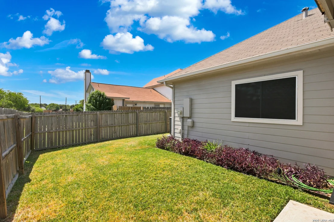 Photo of 7610 Crown Ledge