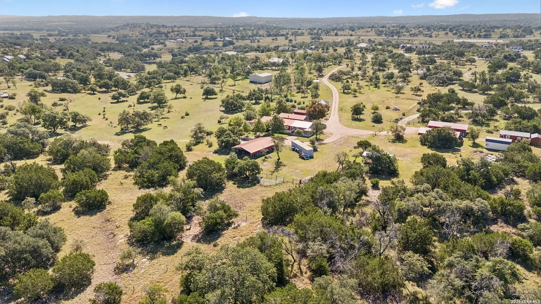 Photo of 652 OVERLOOK DR