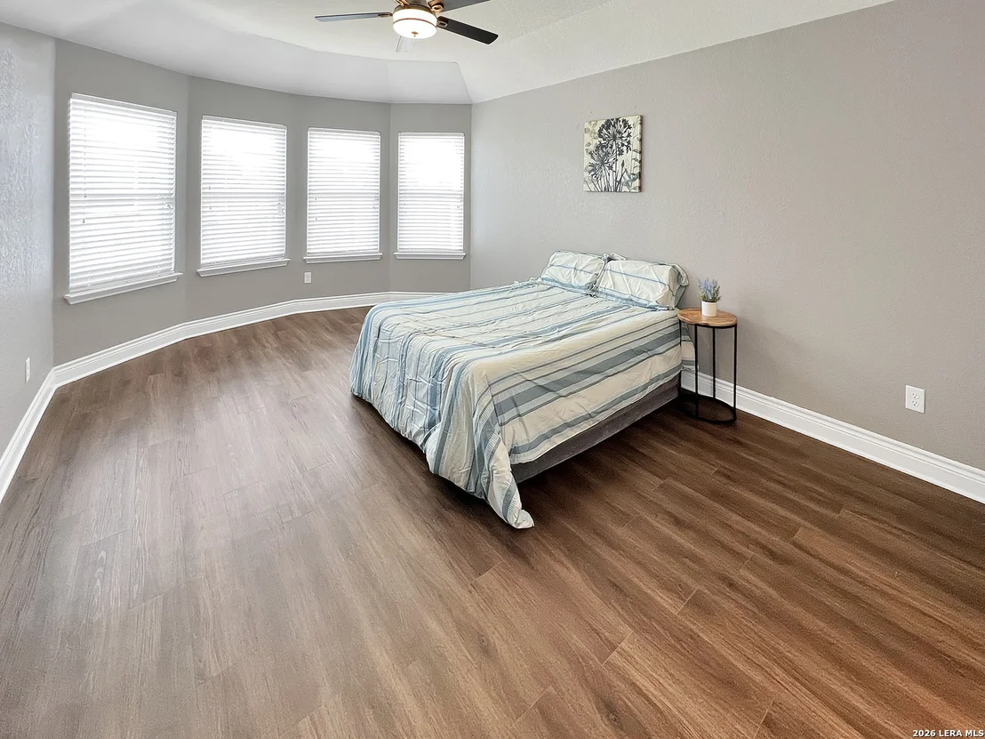 Photo of 12839 Laurel Brush