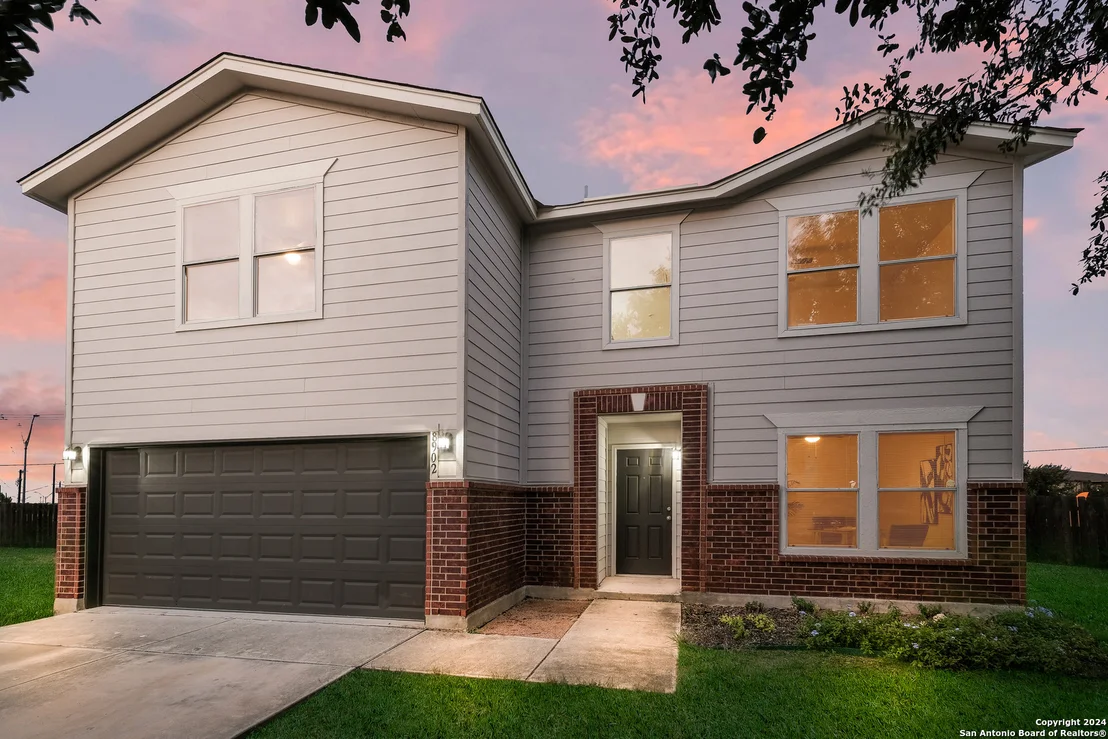 Photo of 8902 Catkin Meadow