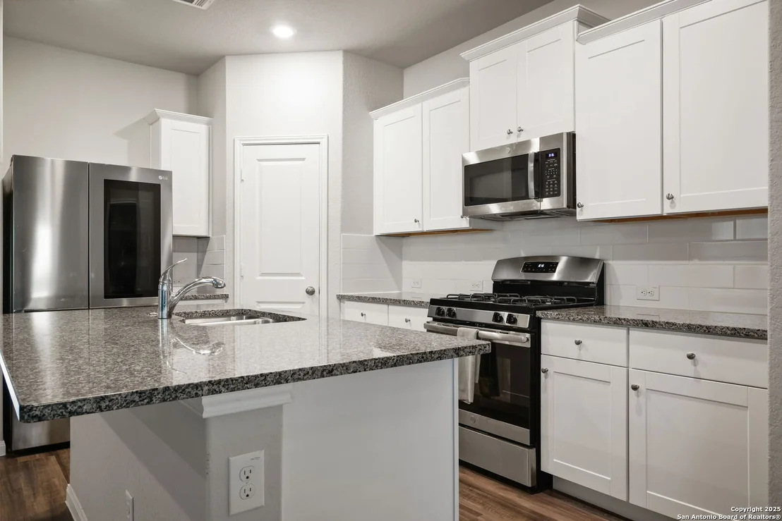 Photo of 5906 Akin Run