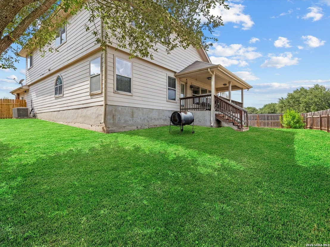 Photo of 2449 Harris