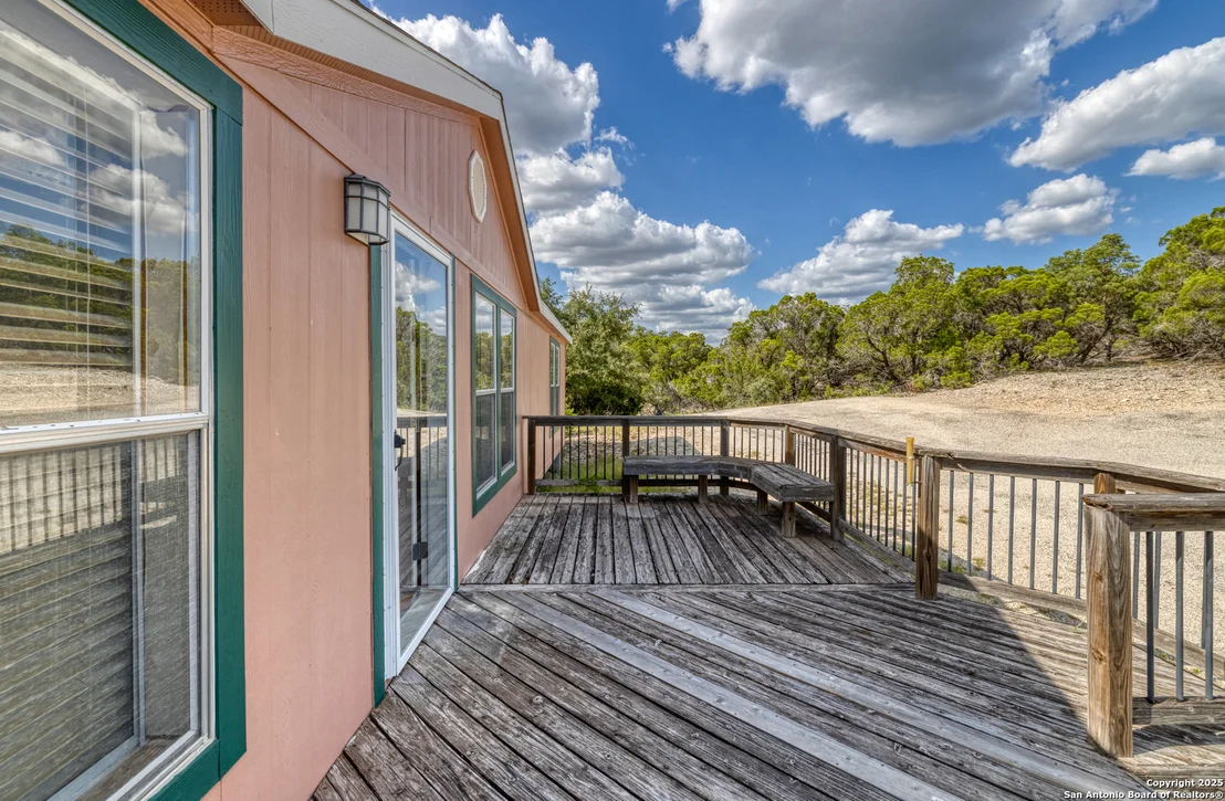 Photo of 632 Ledge Rock