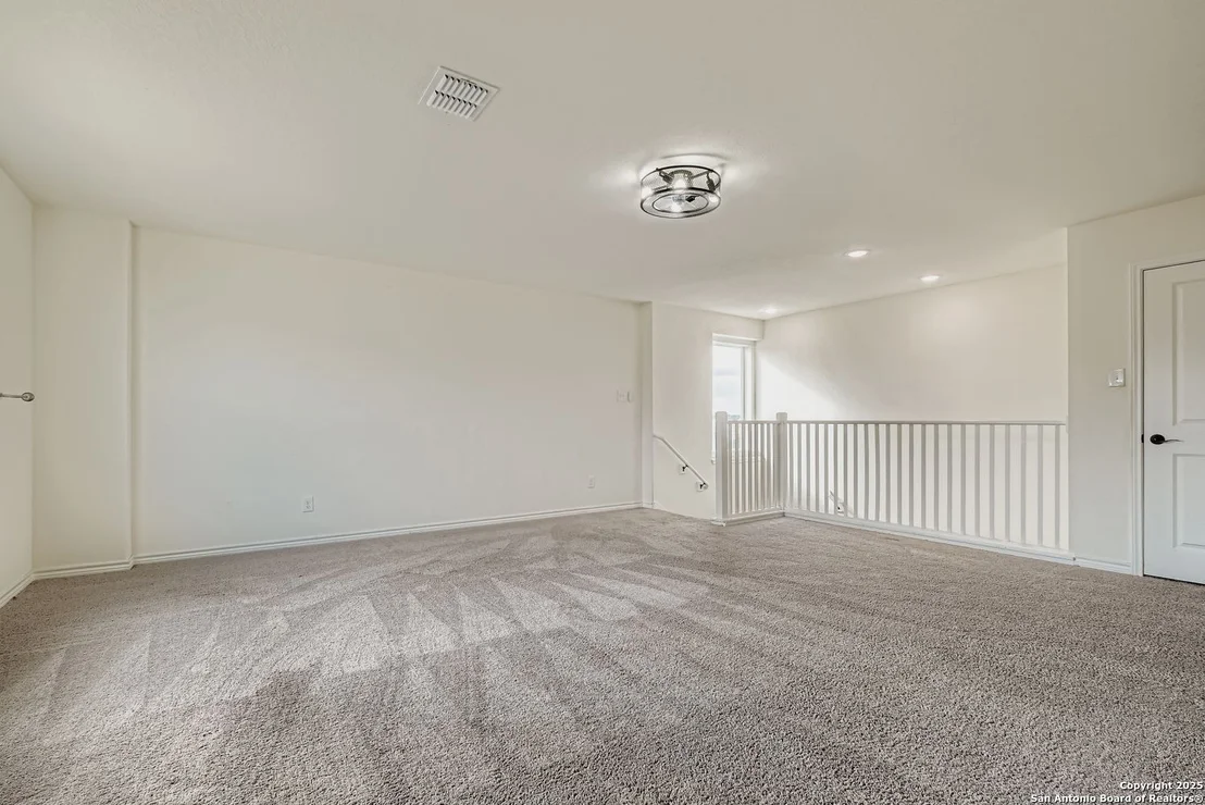 Photo of 15323 Danae Bend