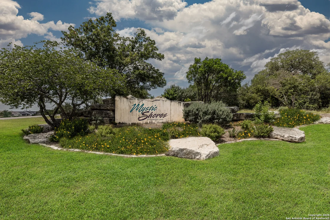 Photo of 525 Rock Trail