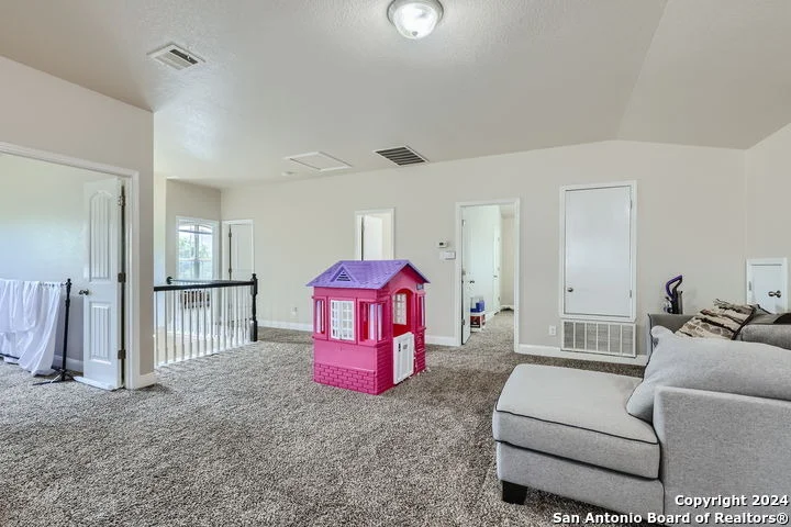 Photo of 109 GRAND VIS
