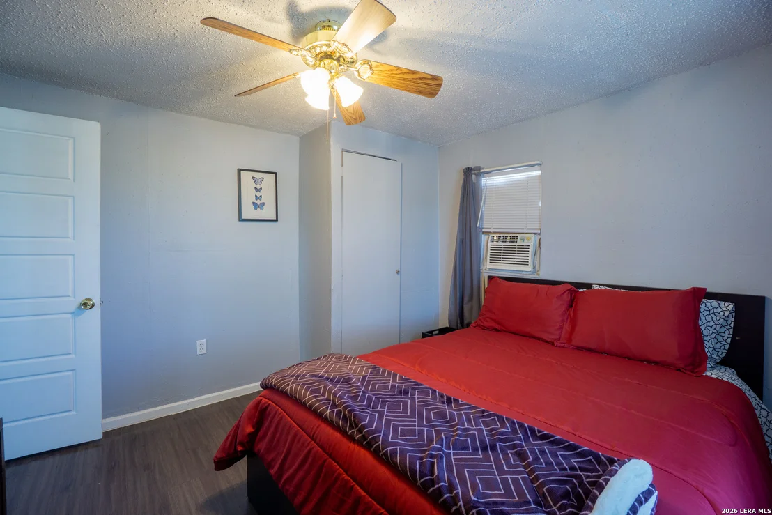 Photo of 1203 Vickers